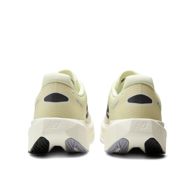 New Balance FuelCell Rebel v5